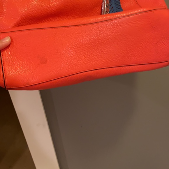 Coral coach purse - Picture 5 of 7